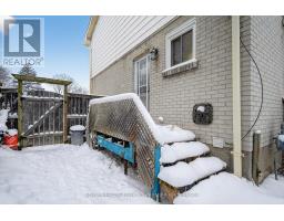 816 DUNDALK DRIVE - 32