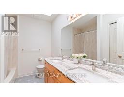 488 SUNNYSIDE CRESCENT - 36