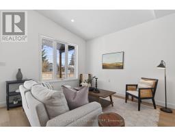 9 TWYNSTRA STREET - 11