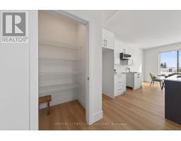 9 TWYNSTRA STREET - 16