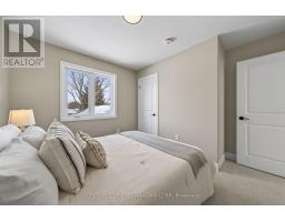 9 TWYNSTRA STREET - 28