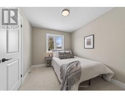 9 TWYNSTRA STREET - 30