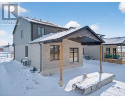 9 TWYNSTRA STREET - 34