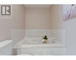 21 - 40 QUINELLA DRIVE - 28