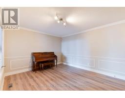 21 - 40 QUINELLA DRIVE - 8