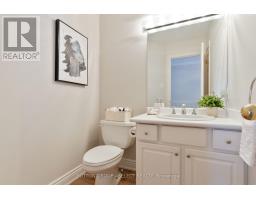 21 - 40 QUINELLA DRIVE - 9