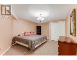 34 - 861 SHELBORNE STREET - 17