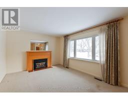 54 ALGONQUIN CRESCENT - 11