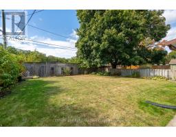 54 ALGONQUIN CRESCENT - 39