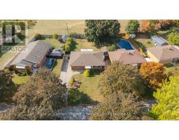 54 ALGONQUIN CRESCENT - 44