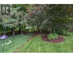 643 DUNBOYNE CRESCENT - 12