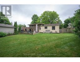 643 DUNBOYNE CRESCENT - 9