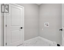 147 SHIRLEY STREET - 24