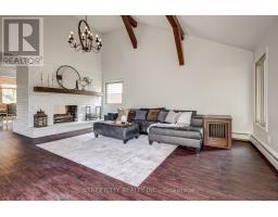 7 THISTLE COURT - 15