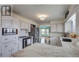 7 THISTLE COURT - 23