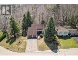 7 THISTLE COURT - 46