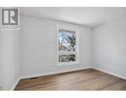 359 EVERGLADE CRESCENT - 22