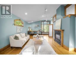 281 CATHCART STREET - 23