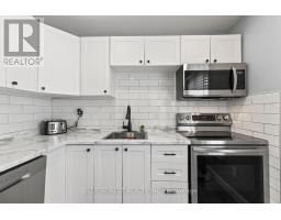 41 ELVIRA CRESCENT - 15