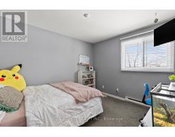 41 ELVIRA CRESCENT - 18