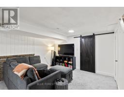 41 ELVIRA CRESCENT - 26