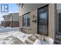 41 ELVIRA CRESCENT - 3