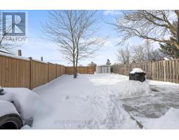 41 ELVIRA CRESCENT - 32