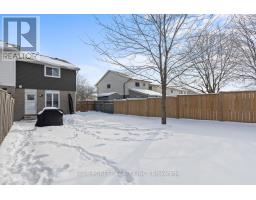 41 ELVIRA CRESCENT - 33