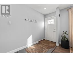 41 ELVIRA CRESCENT - 4