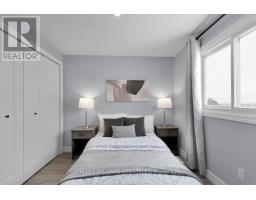 89 ERICA CRESCENT - 24