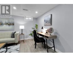 89 ERICA CRESCENT - 32