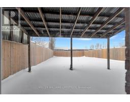 89 ERICA CRESCENT - 38