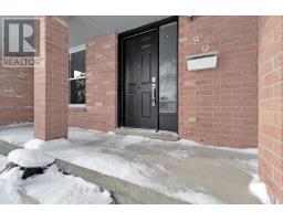 89 ERICA CRESCENT - 4