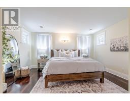 1 MCKENZIE AVENUE - 20