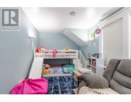 1 MCKENZIE AVENUE - 26