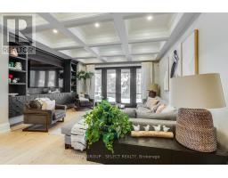 562 DUFFERIN AVENUE - 12