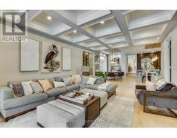 562 DUFFERIN AVENUE - 13