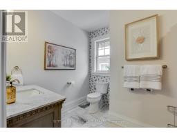 562 DUFFERIN AVENUE - 24