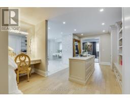 562 DUFFERIN AVENUE - 26