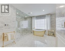 562 DUFFERIN AVENUE - 29