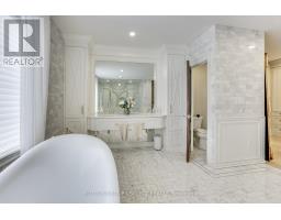 562 DUFFERIN AVENUE - 32