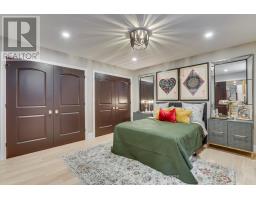 562 DUFFERIN AVENUE - 36