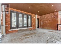 562 DUFFERIN AVENUE - 44