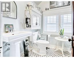 526 CHESTER STREET - 32