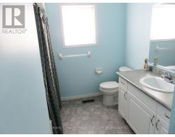 1544 BEAVERBROOK AVENUE - 33