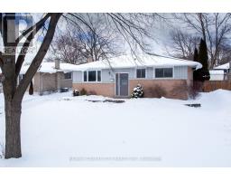 89 ALAYNE CRESCENT - 2