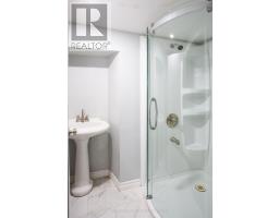 89 ALAYNE CRESCENT - 31