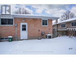 89 ALAYNE CRESCENT - 36