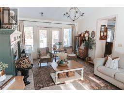 18 CARMAN STREET - 18