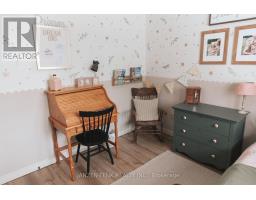 18 CARMAN STREET - 31